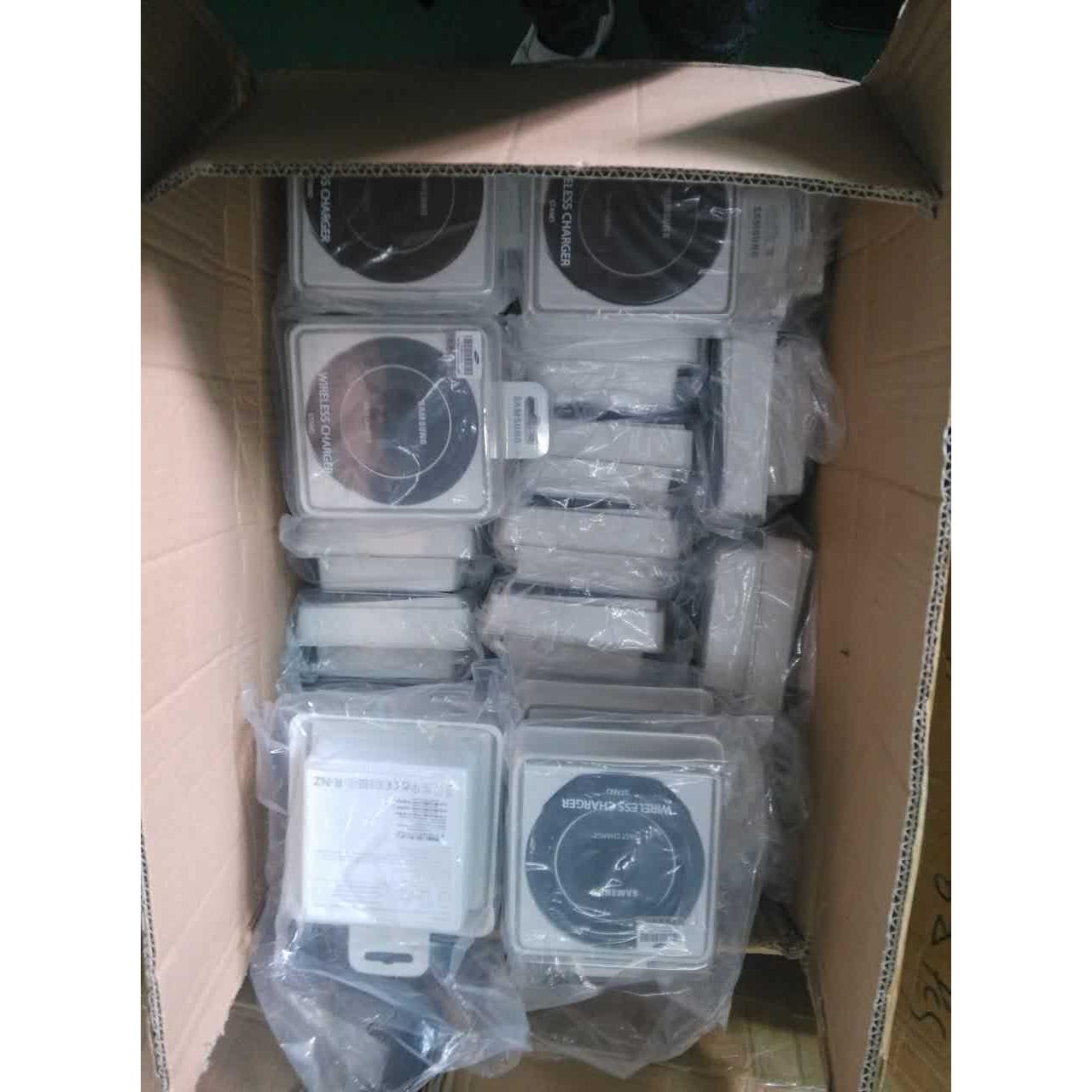 Samsung Samsung Wireless fast charger pad type Wholesale Suppliers